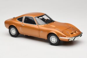 Opel GT Guld Minichamps 1:18 180049025 Metall — bild 6 av 8