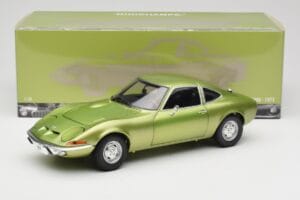 Opel GT Green Metallic Minichamps 1:18 180049029 Metall — bild 8 av 8