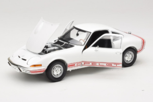 Opel GT Vit Minichamps 1:18 180049027 Metall — bild 2 av 8