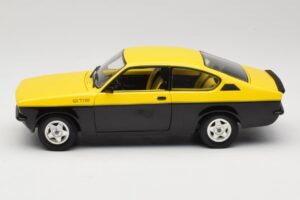 Opel Kadett C GT/E Gul & Svart Minichamps 1:18 180045521 Metall — bild 4 av 8