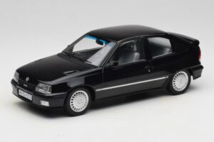 Opel Kadett E GSi Svart Metallic Helmut Schmidt Norev 1:18 183617 Metall
