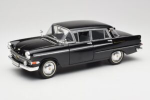 Opel Kapitan P2 Svart Revell 1:18 08821 Metall