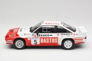 Opel Manta 400 #5 G. Colsoul Rally Ypres 1985 IXO 1:18 18RMC134 Metall — bild 3 av 6