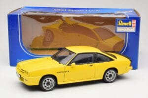 Opel Manta B GT/E Gul Revell 1:18 08421 Metall — bild 8 av 8