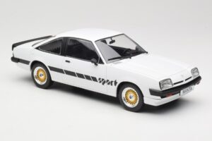 Opel Manta B Sport Vit MCG 1:18 MCG18237 Metall — bild 4 av 6