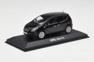 Opel Meriva B Svart Minichamps 1:43 400040005 Metall — bild 2 av 4