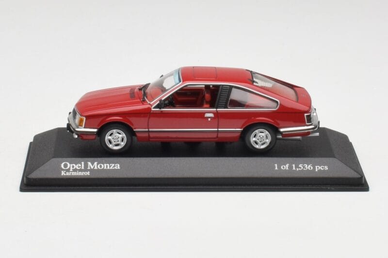 Opel Monza A Röd Minichamps 1:43 400045121 Metall