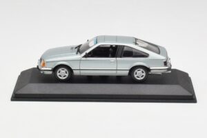 Opel Monza A Silver Minichamps 1:43 400045122 Metall