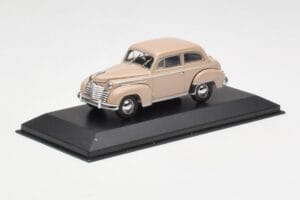 Opel Olympia A Beige Minichamps 1:43 430040404 Metall — bild 2 av 4