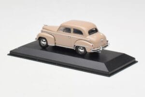 Opel Olympia A Beige Minichamps 1:43 430040404 Metall — bild 3 av 4