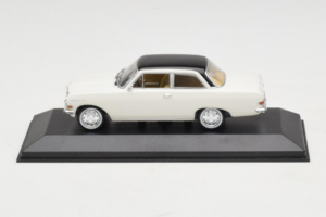 Opel Rekord A Vit Svart Tak Minichamps 1:43 430041002 Metall