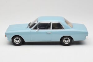Opel Rekord C Ljusblå Minichamps 1:18 107047002 Metall — bild 3 av 6