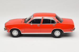 Opel Rekord D Röd MCG 1:18 MCG18563 Metall — bild 3 av 6