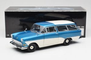 Opel Rekord P1 Caravan Blå Metallic Minichamps 1:18 180043210 Metall — bild 8 av 8