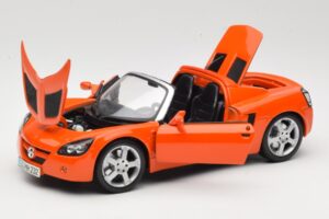 Opel Speedster Orange Maisto 1:18 31615 Metall — bild 2 av 8