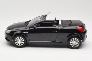 Opel Tigra TwinTop B Svart Norev 1:18 183600 Metall — bild 4 av 8