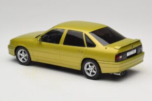 Opel Vectra A 2000 16V Gul MCG 1:18 MCG18463 Metall — bild 5 av 6