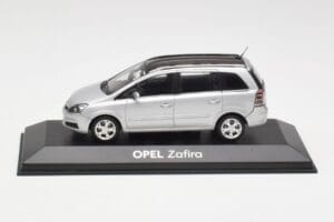 Opel Zafira B Silver Minichamps 1:43 1799109 Metall