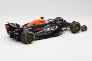 Red Bull Racing RB20 #1 M. Verstappen Winner China GP 2024 Minichamps 1:18 110240501 Metall — bild 2 av 6