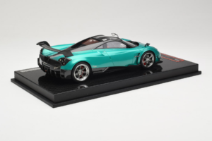 Pagani Huayra BC Green Metallic Yy Model 1:18 REMC020 Resin — bild 3 av 7