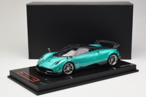 Pagani Huayra BC Green Metallic Yy Model 1:18 REMC020 Resin — bild 7 av 7