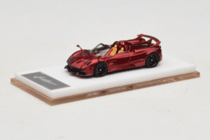 Pagani Huayra Roadster Tricolore Röd Henson & Heaven 1:64 PHRTR01 Metall — bild 2 av 7