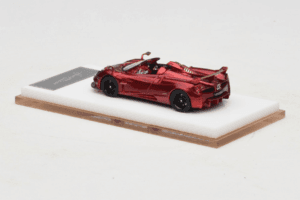 Pagani Huayra Roadster Tricolore Röd Henson & Heaven 1:64 PHRTR01 Metall — bild 5 av 7