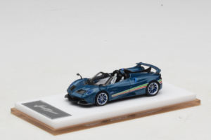 Pagani Huayra Tricolore Roadster Blå Henson & Heaven 1:64 PHTRB01 Resin — bild 2 av 8