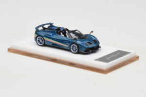 Pagani Huayra Tricolore Roadster Blå Henson & Heaven 1:64 PHTRB01 Resin — bild 4 av 8