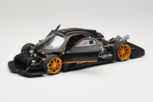 Pagani Zonda R Revolucion Carbon Fiber AUTOart 1:18 78261 Metall — bild 2 av 8