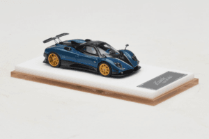 Pagani Zonda Tricolore Exposed Carbon Blå Henson & Heaven 1:64 PZTECB01 Metall — bild 4 av 7
