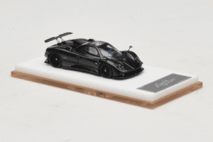 Pagani Zonda Tricolore Exposed Carbon Henson & Heaven 1:64 PZTEC01 Metall — bild 4 av 7
