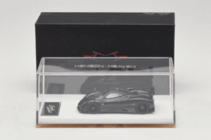 Pagani Zonda Tricolore Exposed Carbon Henson & Heaven 1:64 PZTEC01 Metall — bild 7 av 7