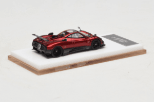 Pagani Zonda Tricolore Röd Henson & Heaven 1:64 PZTR01 Metall — bild 3 av 7