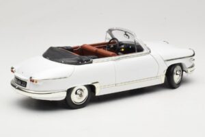 Panhard PL17 Cabriolet Vit Solido 1:18 8174 Metall — bild 3 av 8