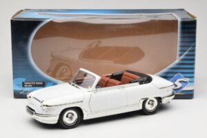 Panhard PL17 Cabriolet Vit Solido 1:18 8174 Metall — bild 8 av 8