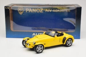 Panoz AIV Roadster Gul AUTOart 1:18 78213 Metall — bild 8 av 8