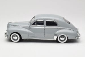 Peugeot 203 Gris Clair Solido 1:18 8145 Metall — bild 4 av 8