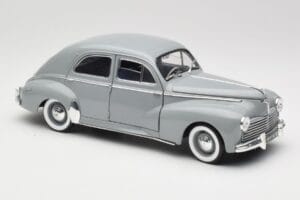 Peugeot 203 Gris Clair Solido 1:18 8145 Metall — bild 6 av 8
