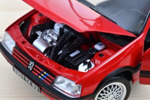 Peugeot 205 GTi 1.9 PTS Deco Vallelunga Röd Norev 1:18 184846 Metall — bild 3 av 3