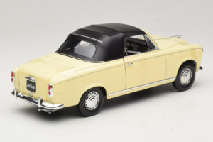 Peugeot 403 Cabriolet Beige Welly 1:18 12551HW Metall — bild 2 av 6