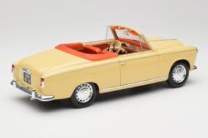 Peugeot 403 Cabriolet Sandgul Solido 1:18 8165 Metall — bild 3 av 8