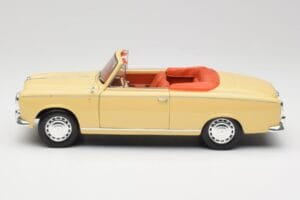 Peugeot 403 Cabriolet Sandgul Solido 1:18 8165 Metall — bild 4 av 8