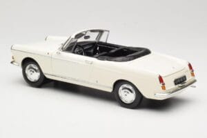 Peugeot 404 Cabriolet Vit Norev 1:18 184746 Metall — bild 7 av 8