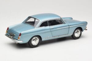 Peugeot 404 Coupe Blå Norev 1:18 184745 Metall — bild 3 av 8