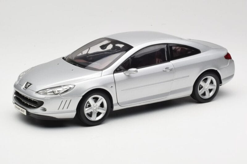 Peugeot 407 Coupe Silver Norev 1:18 184747 Metall
