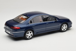 Peugeot 607 Phase II 3.0 V6 Blå Otto 1:18 OT485 Resin — bild 2 av 6