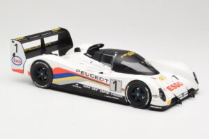 Peugeot 905 Evo 1B Group C #1 Peugeot Talbot Sport D. Warwick / Y. Dalmas / M. Blundell 24 Hours of Le Mans Winner 1992 Norev — bild 4 av 6