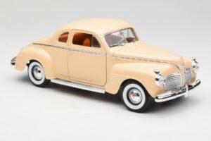Plymouth Coupe Beige Road Signature 1:18 92398 Metall — bild 6 av 8