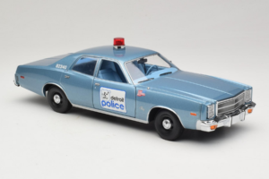 Plymouth Fury Beverly Hills PD Blå GreenLight 1:18 19069 Metall — bild 6 av 8